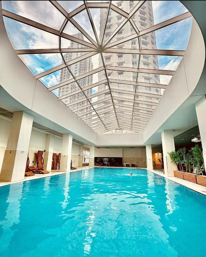 Alfred Sky Smart Apartment 29Th Spa Included Skopje Exterior foto