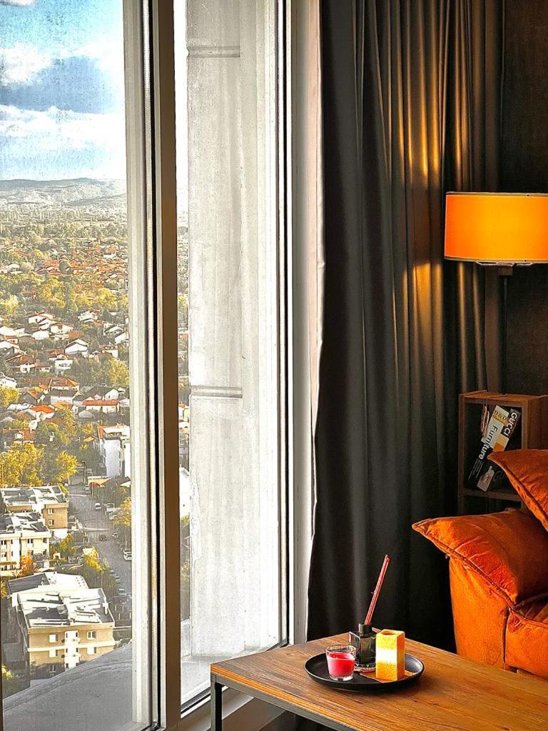 Alfred Sky Smart Apartment 29Th Spa Included Skopje Exterior foto